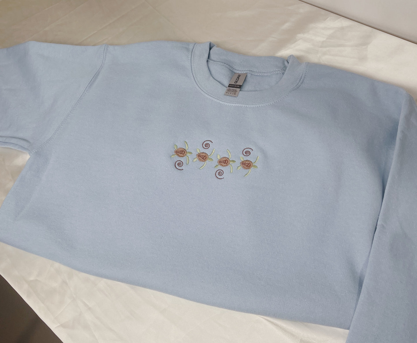 Sea Turtles Embroidered Sweatshirt