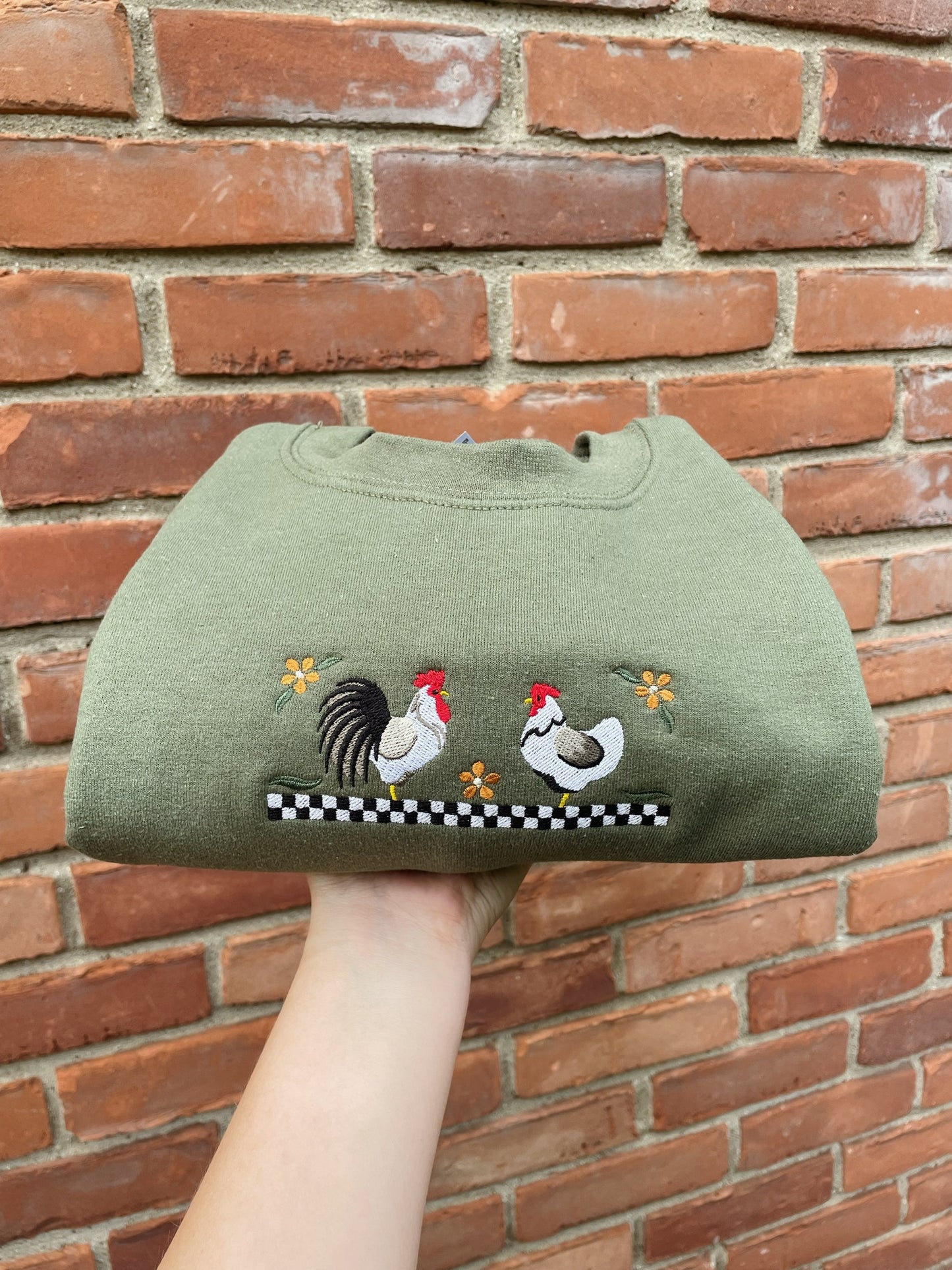 Country Chicken Embroidered Sweatshirt