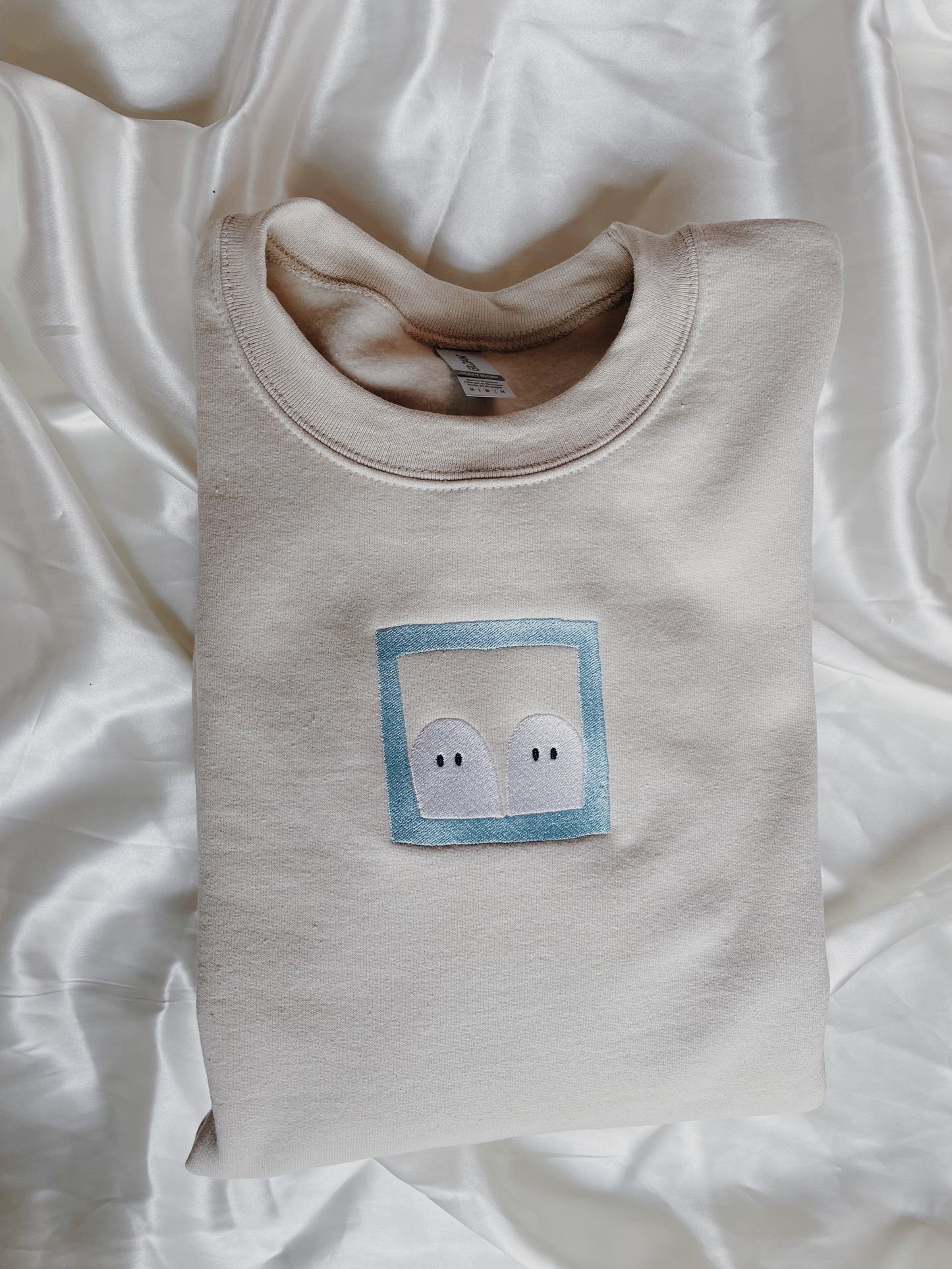 Ghost Picture Frame Embroidered Sweatshirt