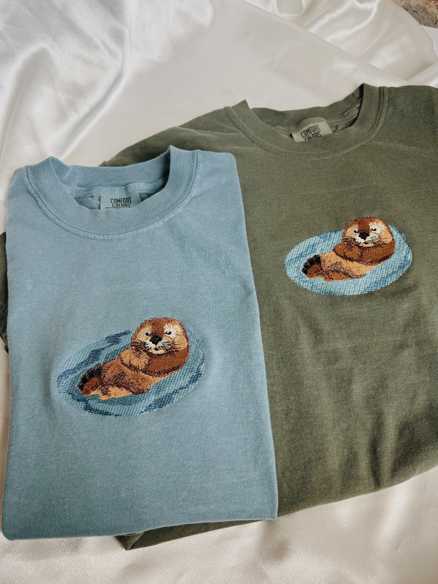 Otter Embroidered T-Shirt